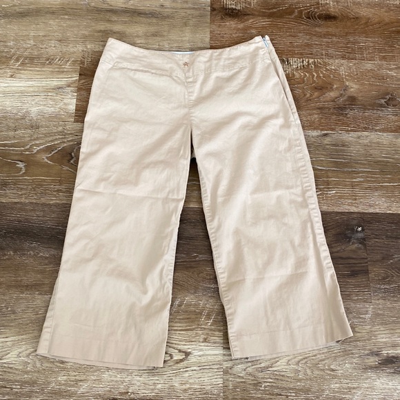 Tommy Hilfiger khaki capris - Picture 2 of 7